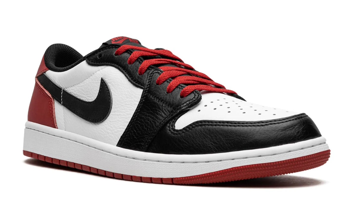 Jordan 1 Low OG Black Toe