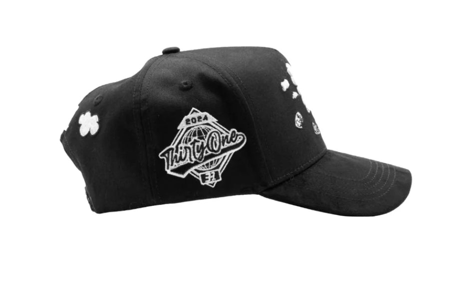 31 Hats Cristal’s White