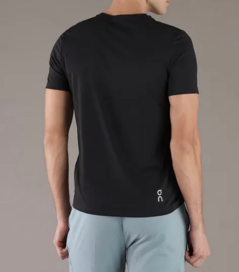 T-Shirt On Running