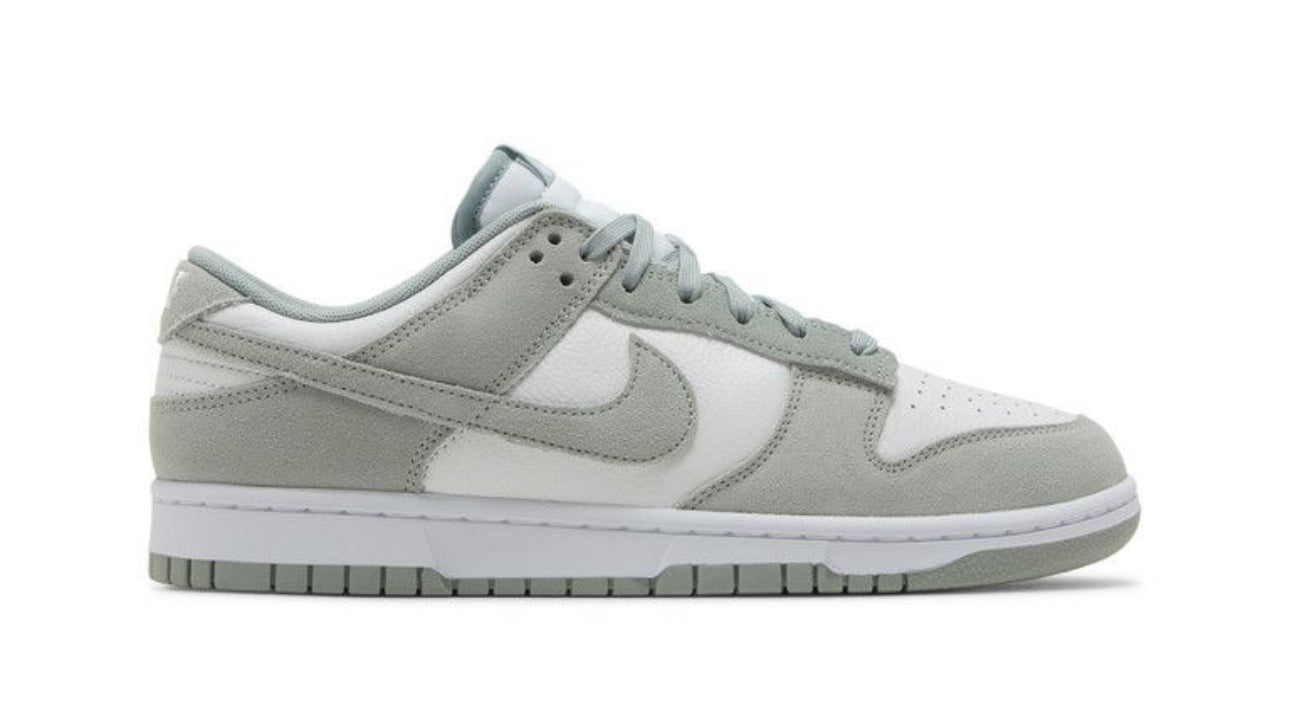 Dunk Low White Light Pumice
