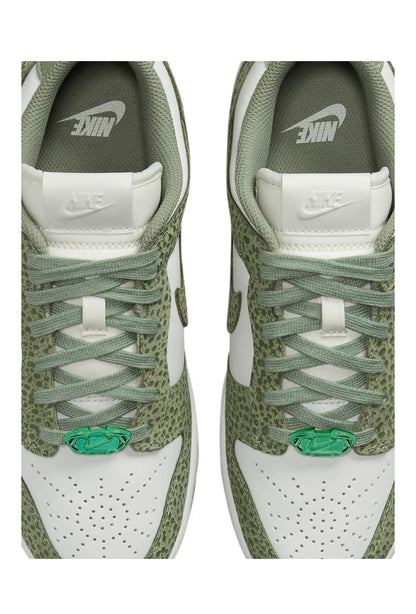 Dunk Low PRM Oil Green