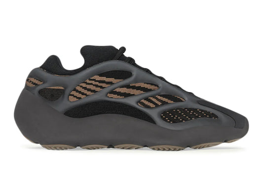 Yeezy 700 Clay Brown